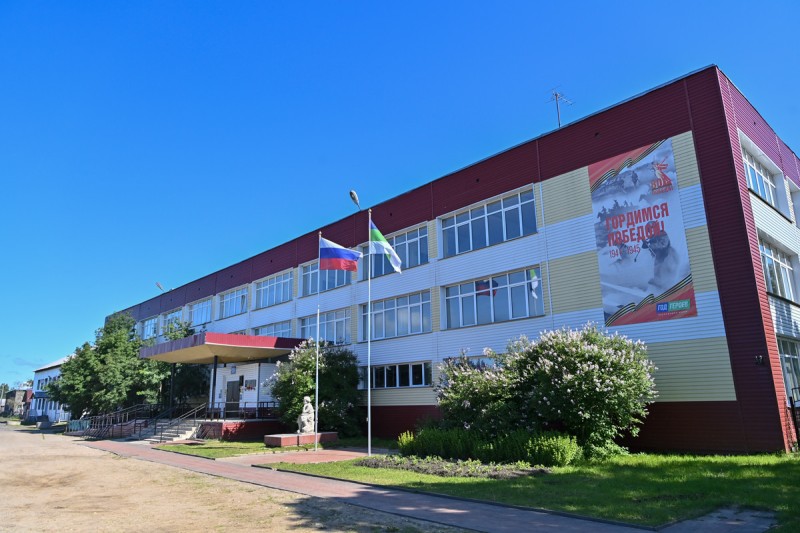 Майское поручение Ростислава Гольдштейна выполнено: в школе им.Макара Бабикова начались ремонтные работы