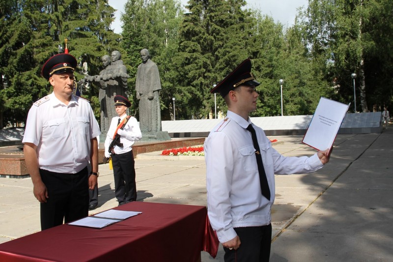 В Сыктывкаре состоялась церемония принятия Присяги выпускниками Центра профессиональной подготовки регионального МВД
