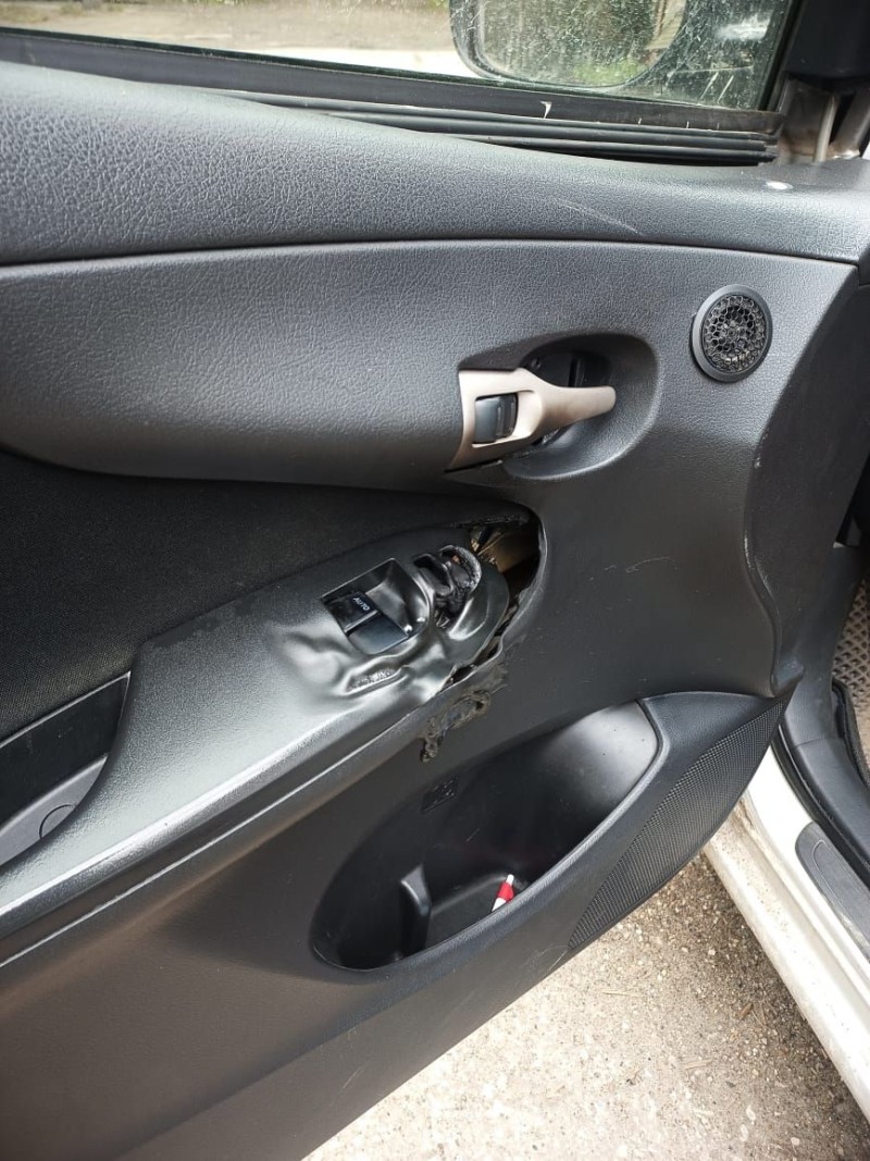 В Сосногорске пристав не допустил большой пожар на автостоянке

