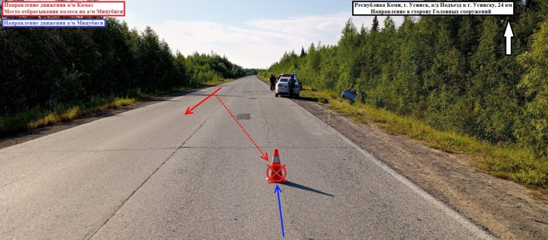 В Усинске колесо КАМАЗа влетело в Mitsubishi