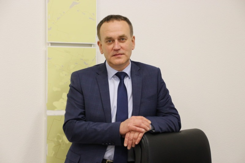 Председатель Избиркома Коми Дмитрий Митюшев ответит на вопросы жителей из соцсетей о предстоящих выборах в прямом эфире

