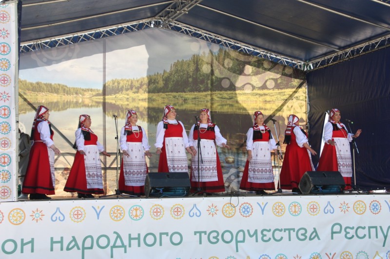 На Стефановской площади прошли яркие концерты героев народного творчества Усть-Куломского и Сыктывдинского районов