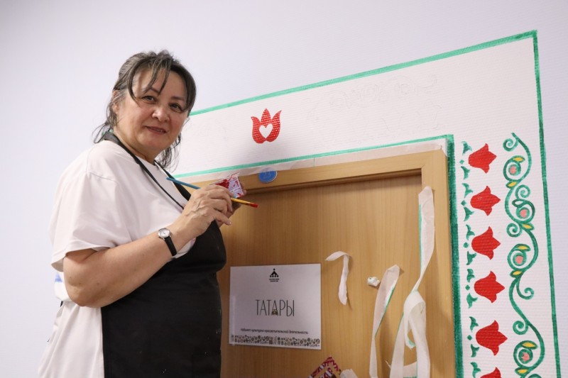 Дом дружбы народов Коми украшают народными орнаментами
