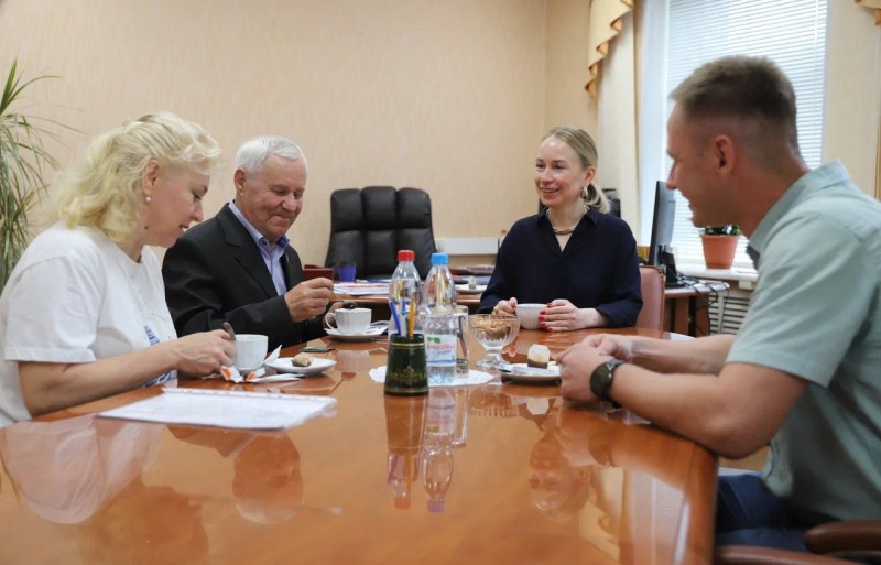 Народный мастер России Леонид Агеев награжден медалью Минкультуры Коми