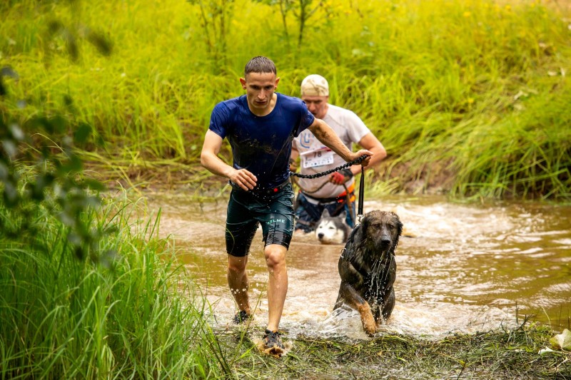 Инспектор-кинолог МВД по Коми стал победителем III Кубка Сыктывкара по "Дог трейл"