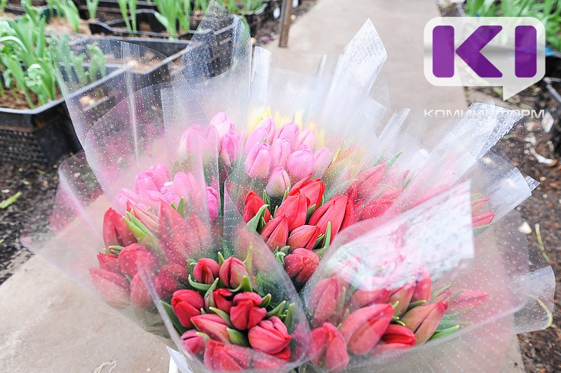 Для сыктывкарки несуществующий букет цветов обошелся в 295 тысяч рублей