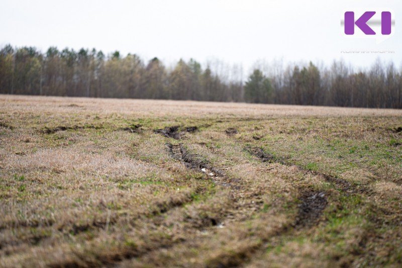 Жителя Коми оштрафовали за железобетонные плиты на сельхозучастках 

