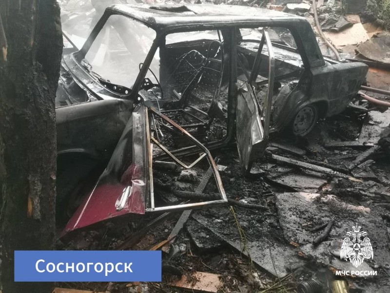 В Коми за сутки сгорели два автомобиля