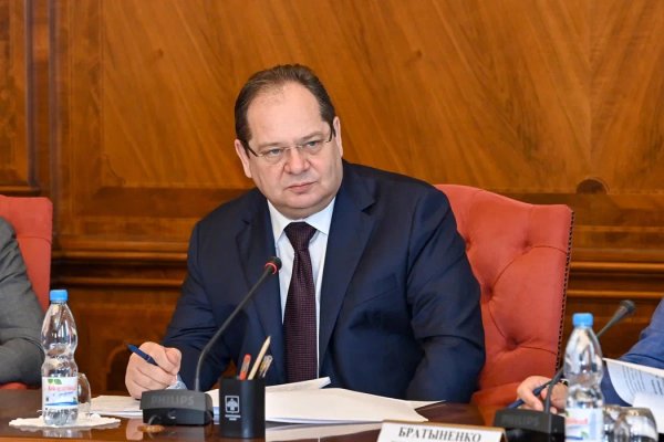 Ростислав Гольдштейн призвал коммунальщиков обратить внимание на работу подрядных организаций в сфере ЖКХ и своевременный ремонт котельных в районах Коми