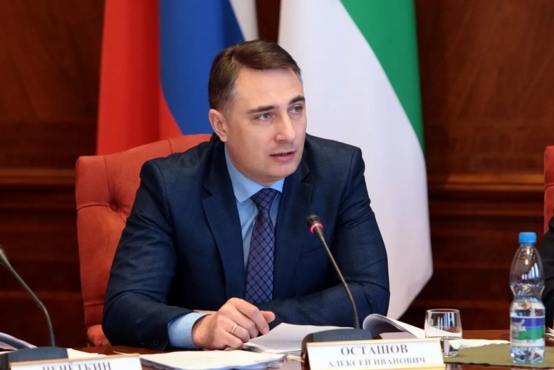 Руководитель Минюста Коми Алексей Осташов ответит на вопросы жителей из социальных сетей в прямом эфире