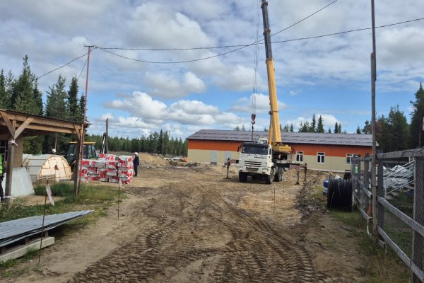 В Ижемском районе продолжается возведение лыжной базы

