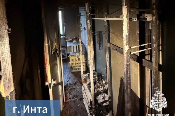 25 человек эвакуировали на пожаре в многоквартирном доме в Инте 