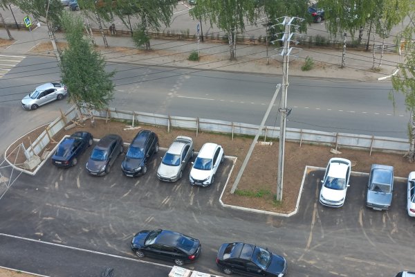 В Сыктывкаре завершается строительство парковки у инфекционной больницы