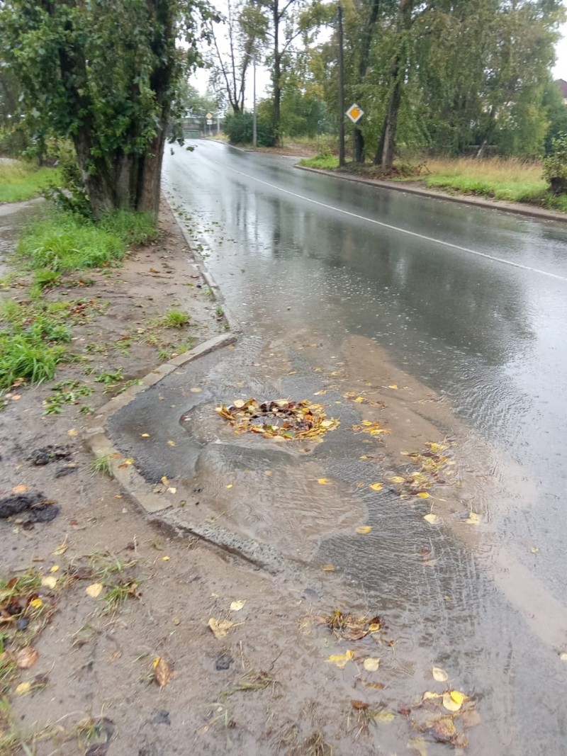 Сыктывкарские коммунальщики устраняют последствия сильных дождей