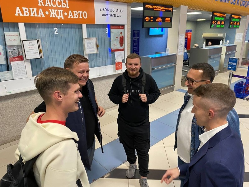 В Сыктывкар приехали известные российские футболисты Руслан Пименов и Дмитрий Хлестов