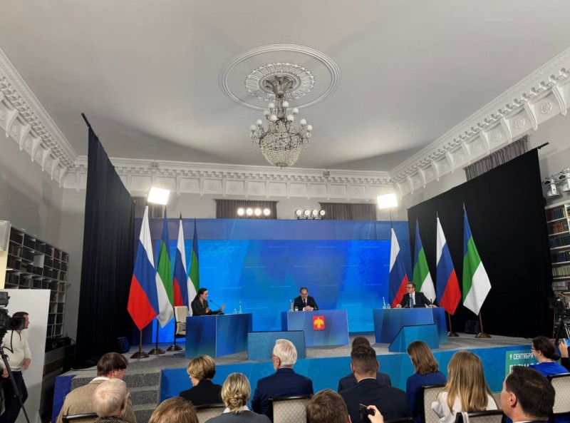 Ростислав Гольдштейн получил наказы от активистов Ухты