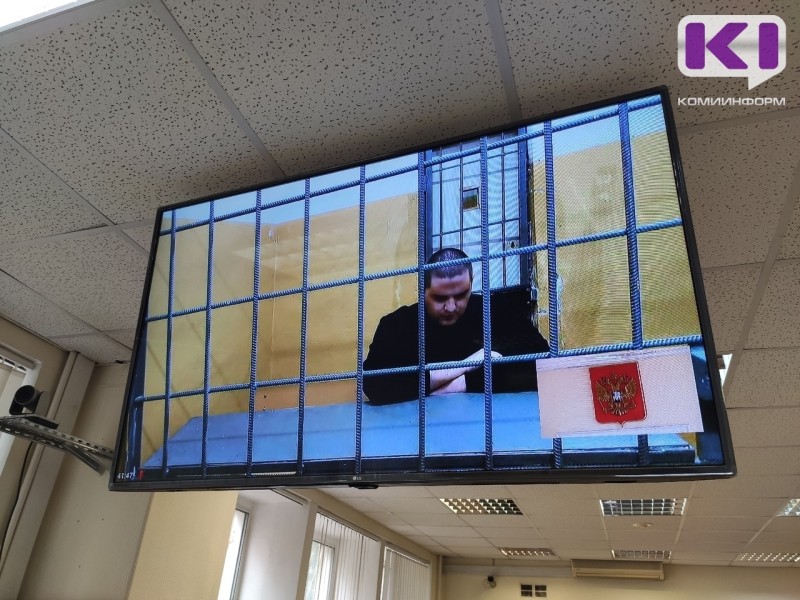 Адвокат попросил отпустить на домашний арест обвиняемого в диверсии учителя 