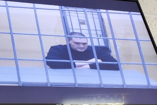 Сыктывкарец Сергей Лебедев не стал выступать в суде, но согласился на фото-видео съемку 