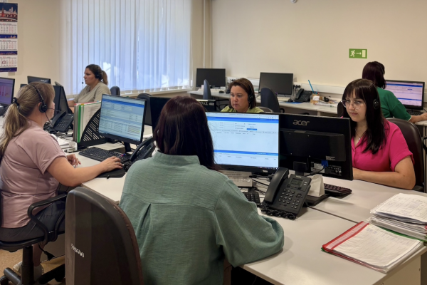 Оператор контакт-центра сыктывкарской поликлиники: 