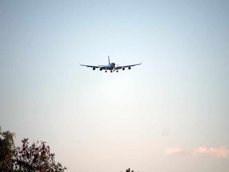 Авиалайнер Ил-96-400 испытали в небе над Сыктывкаром