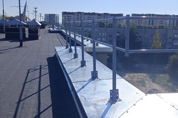 В Сыктывкаре выполнили капитальный ремонт крыши еще одного многоквартирного дома