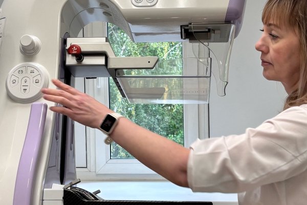 Ранняя диагностика стала доступнее: в сыктывкарской поликлинике заработал новый маммограф экспертного класса