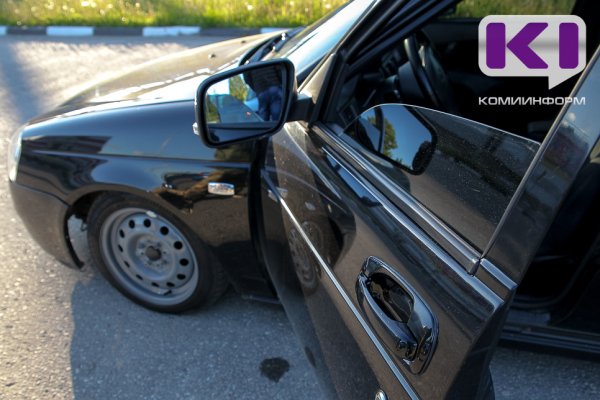 В Сыктывдинском районе двое юношей осуждены за угон автомобиля