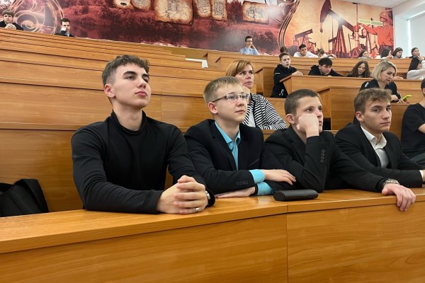 Атомная энергия будущего: в УГТУ прошли просветительские лекции для школьников

