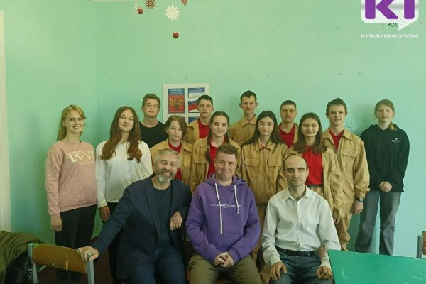 Херсонские юнармейцы и педагоги поблагодарили журналистов из Коми за волонтерскую работу в 