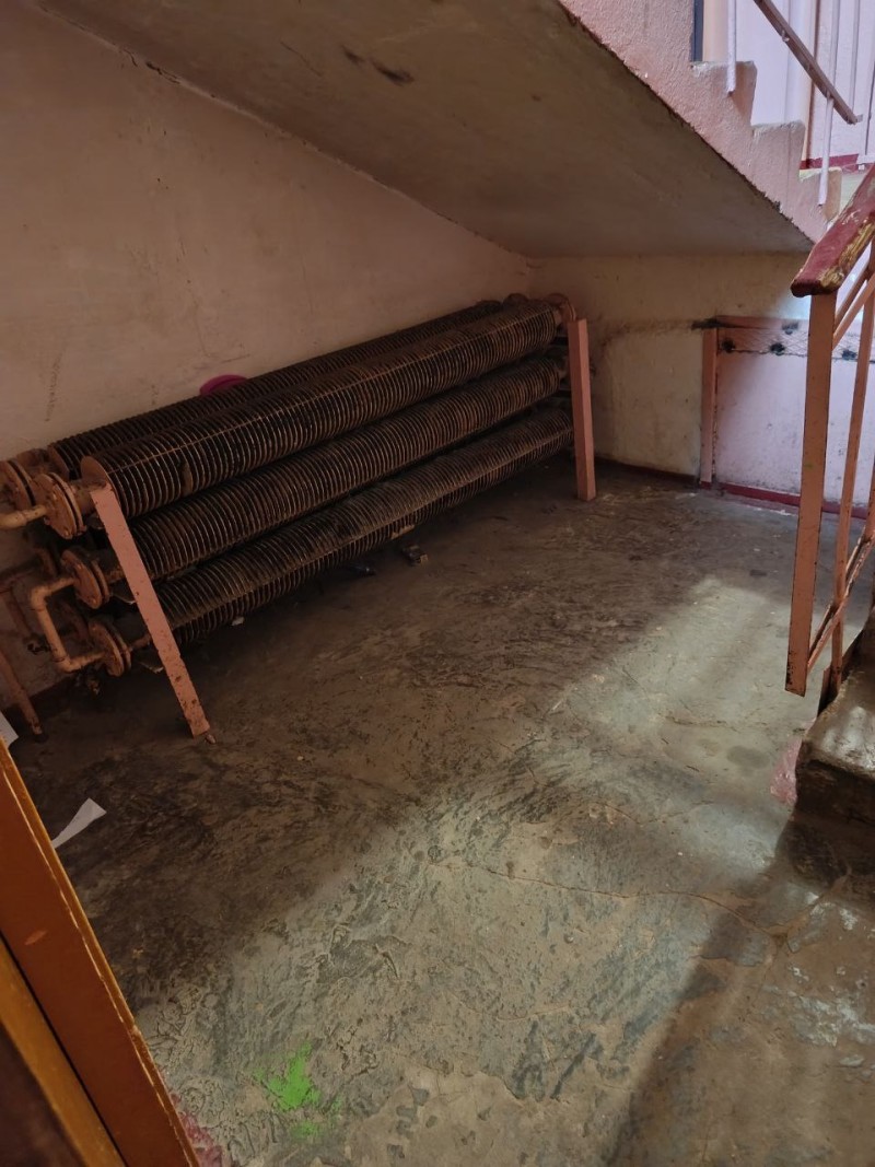 Из подъездов Эжвы начали вывозить личные вещи