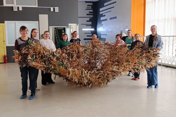 Волонтеры Усть-Куломского района получили материалы для изготовления маскировочных сетей