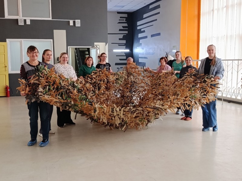 Волонтеры Усть-Куломского района получили материалы для изготовления маскировочных сетей