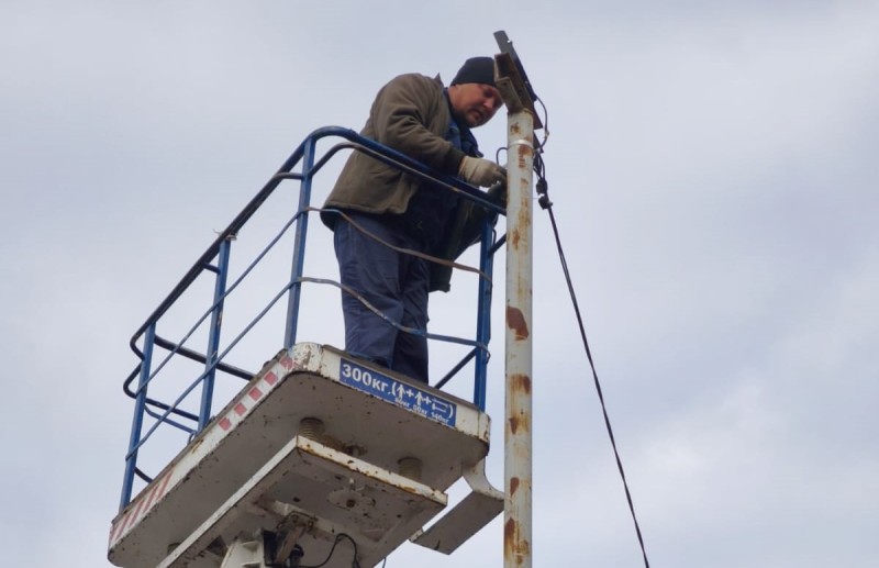 На трех спортивных площадках Емвы появится новое современное освещение