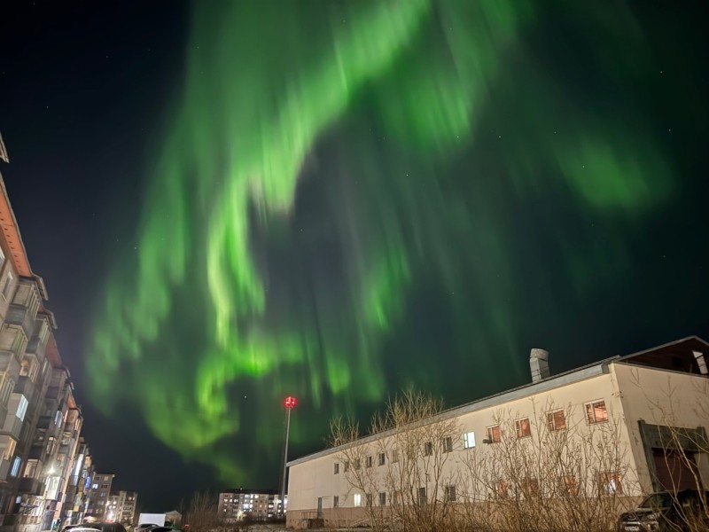 Геомагнитный шторм подарил Воркуте северное сияние 