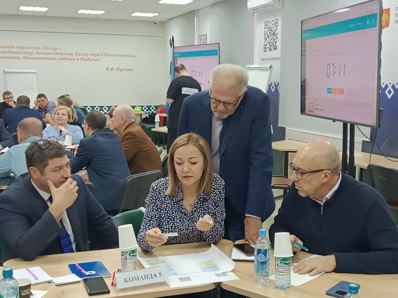 В Коми состоялась стратегическая сессия с участием экспертов Минздрава России