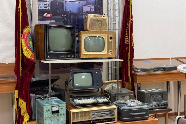 От морзянки до интернета: с начала года больше 500 школьников и студентов погрузились в историю развития связи Республики Коми