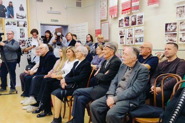 В Национальном музее Коми открылась выставка к 100-летию со дня рождения Любомира Жеребцова