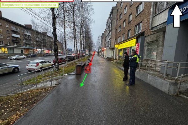 В Сыктывкаре мужчина на электровелосипеде наехал на девочку-подростка с 9-месячным ребенком на руках 