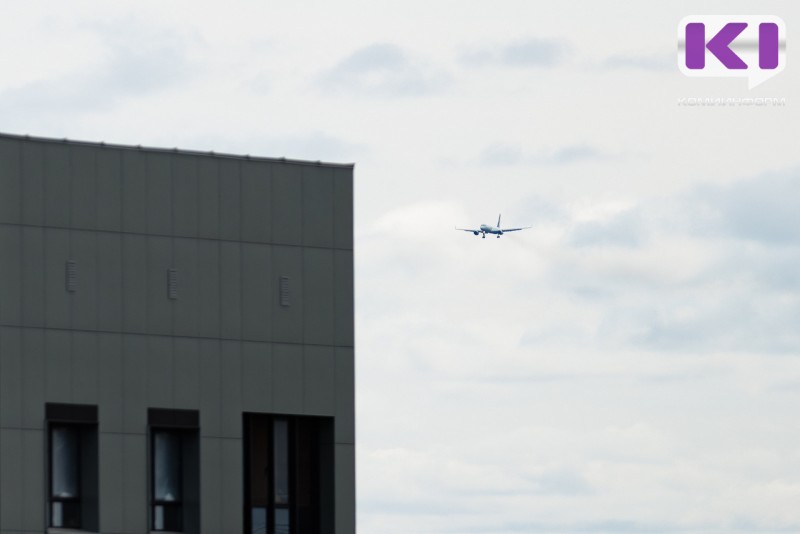 Прибытие самолета "Минеральные Воды - Сыктывкар" задерживается