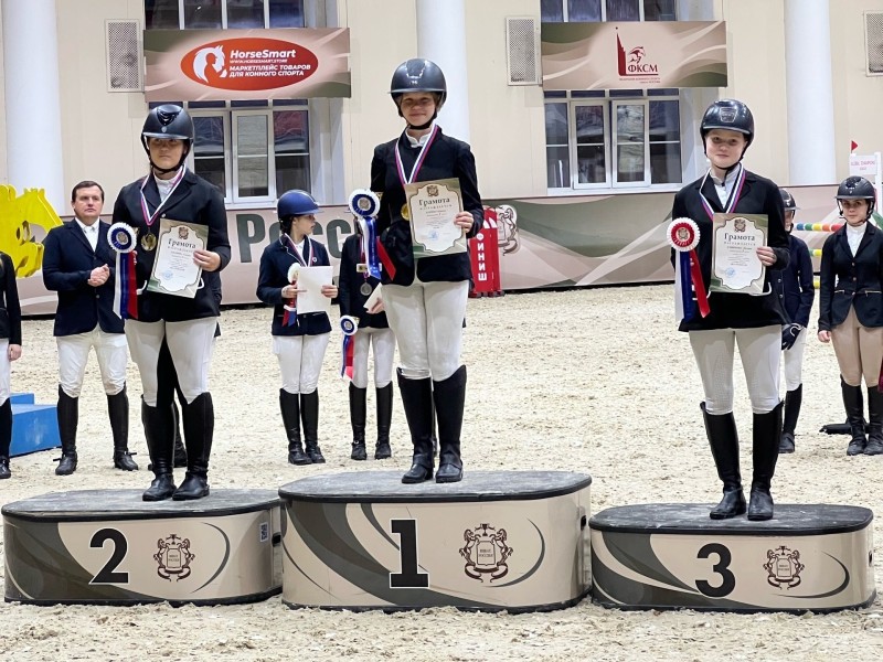 Россыпь медалей завоевали наездницы из Коми на всероссийских соревнованиях в Московской области