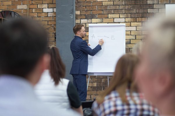 В Коми участники СВО и члены их семей начали обучение предпринимательской деятельности

