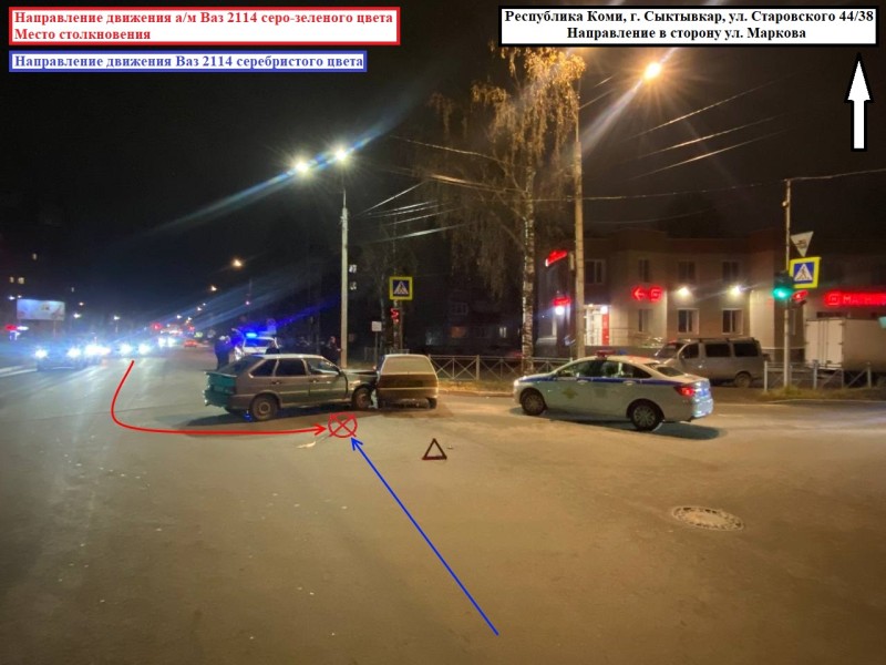 В Сыктывкаре водители двух ВАЗов не поделили перекресток ул.Димитрова и ул.Старовского