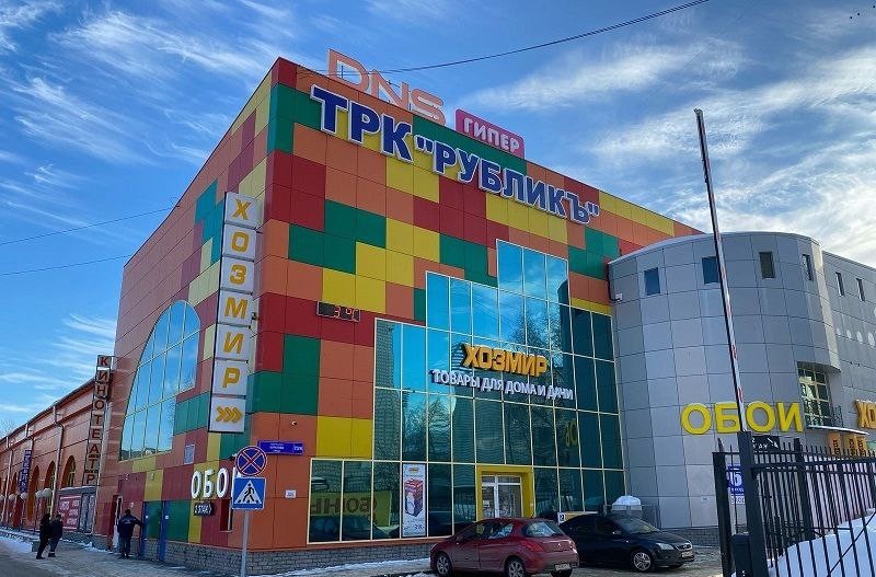 "Мы местные и мы для своих": как ТРК "РубликЪ" 20 лет создает главную торговую площадку для локальных брендов