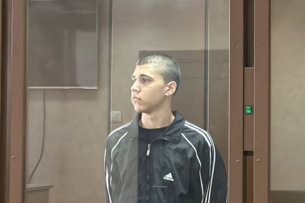 Сыктывкарский суд освободил от уголовной ответственности дрифтера, въехавшего в остановку