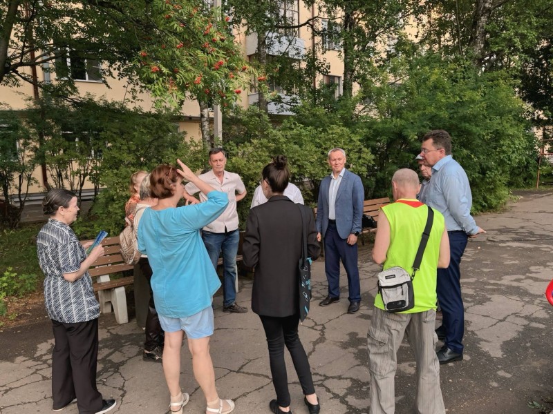 15 ноября завершится приём заявок на конкурс "Лучший дом. Лучший двор"