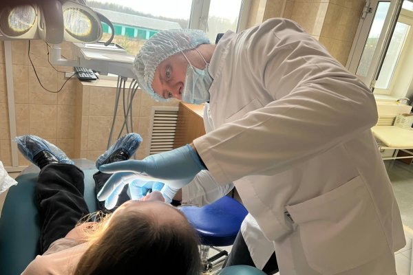 В Усинске вылечили пациентку, у которой было 33 зуба

