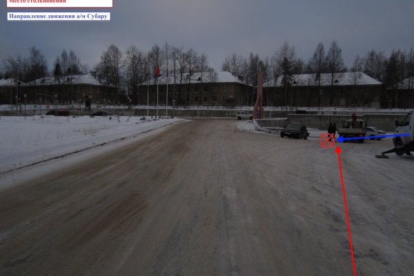 В Ухте автокран не уступил дорогу Subaru 