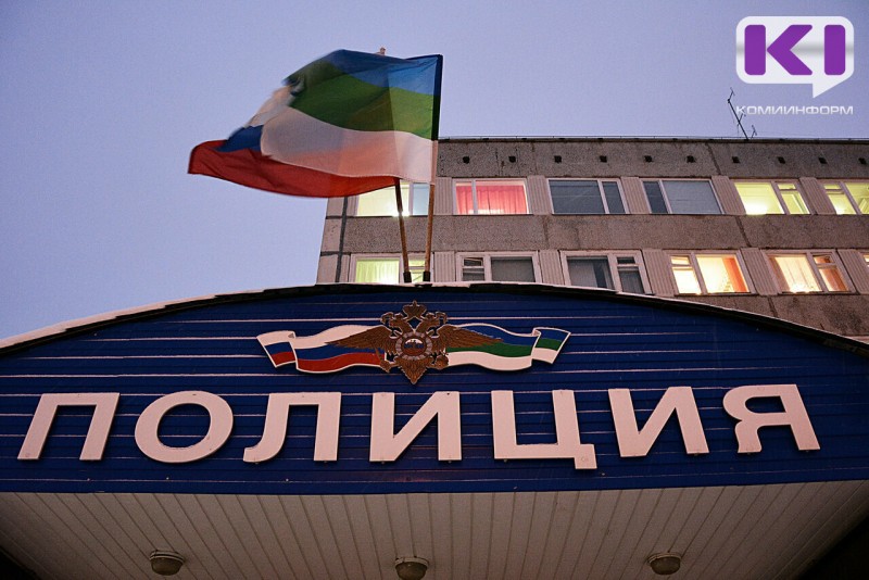 Полиция в Сыктывкаре задержала подростков, избивших мужчину и требовавших выкуп за его освобождение