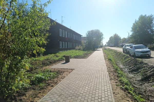 Тротуар и благоустроенный парк: в Усть-Вымском районе обновили несколько территорий

