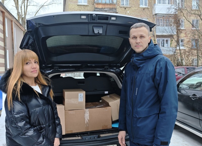 Сотрудники Ухтинских тепловых сетей присоединились к новогоднему сбору канцтоваров для школ Херсонской области